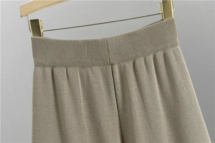 Set donna 3 pezzi in maglia – dolcevita, cardigan e pantaloni